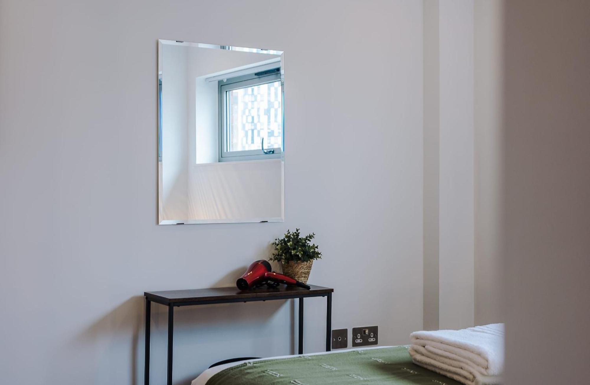 ليفربول Host & Stay - The Waterfront Hideaway المظهر الخارجي الصورة